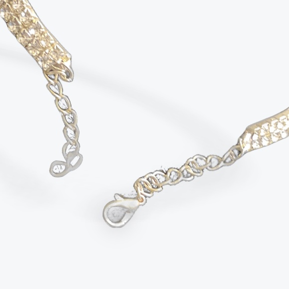 Jax and Fox Crystal Choker - Picture 6 of 7